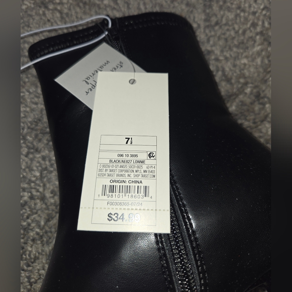 Black Faux Leather Boots, Zips Up the Side, Size 7.5, New With Tags in Box - Picture 11 of 13